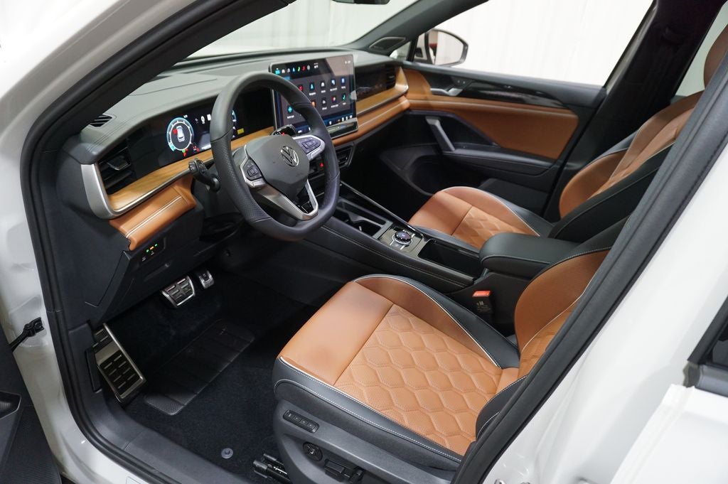 2026 Volkswagen Tiguan 2.0T SEL R-Line Turbo