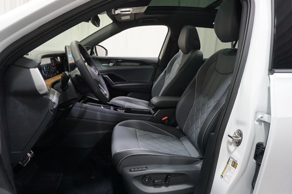 2026 Volkswagen Tiguan 2.0T SEL R-Line Turbo