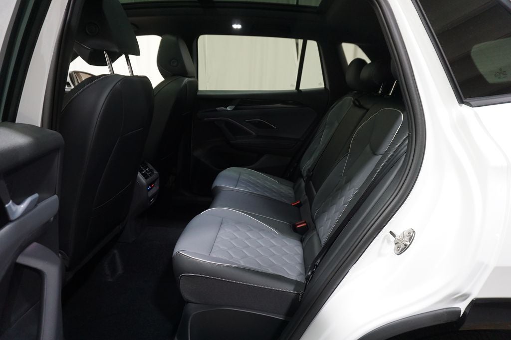 2026 Volkswagen Tiguan 2.0T SEL R-Line Turbo