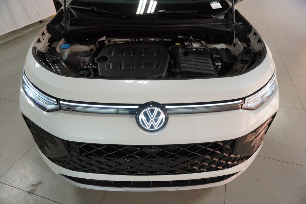 2026 Volkswagen Tiguan 2.0T SEL R-Line