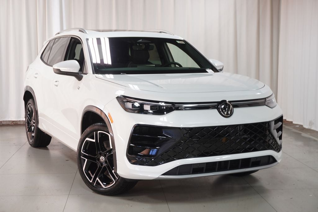 2026 Volkswagen Tiguan 2.0T SEL R-Line