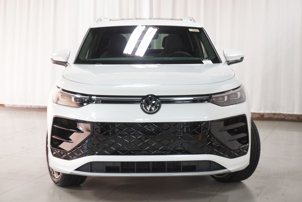 2026 Volkswagen Tiguan 2.0T SEL R-Line
