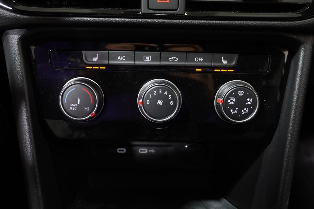 2023 Volkswagen Taos 1.5T SE