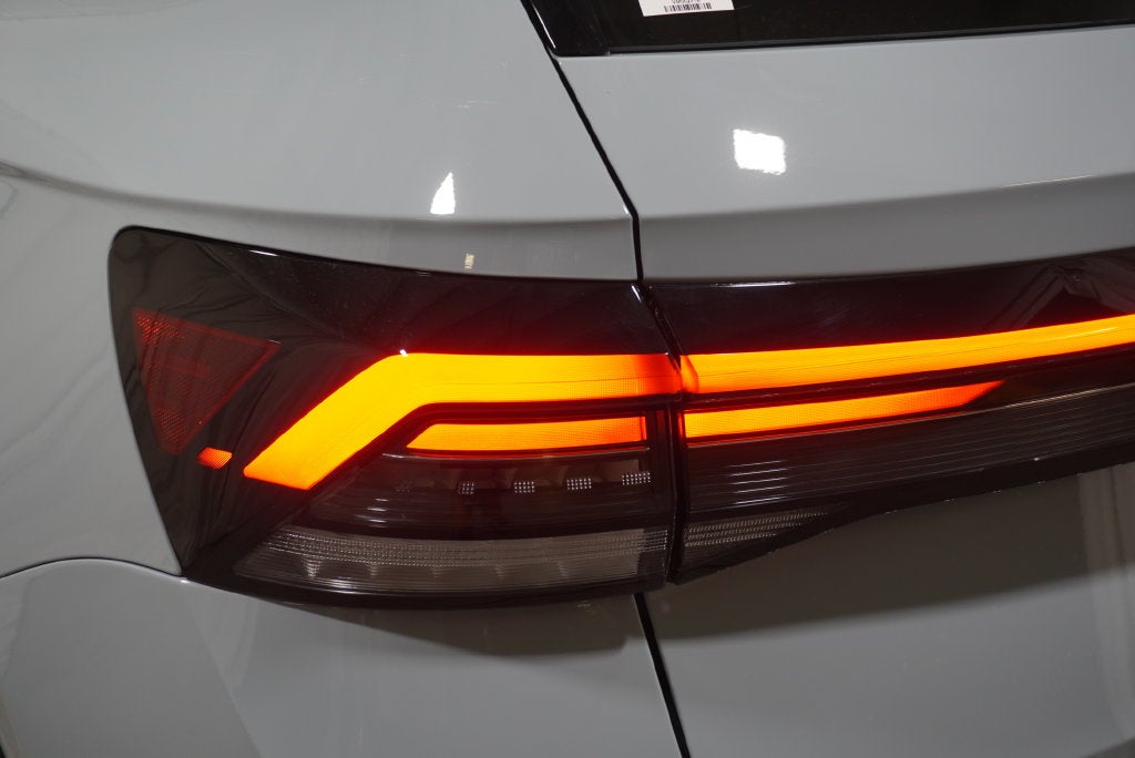 2027 Volkswagen Taos 1.5T SE