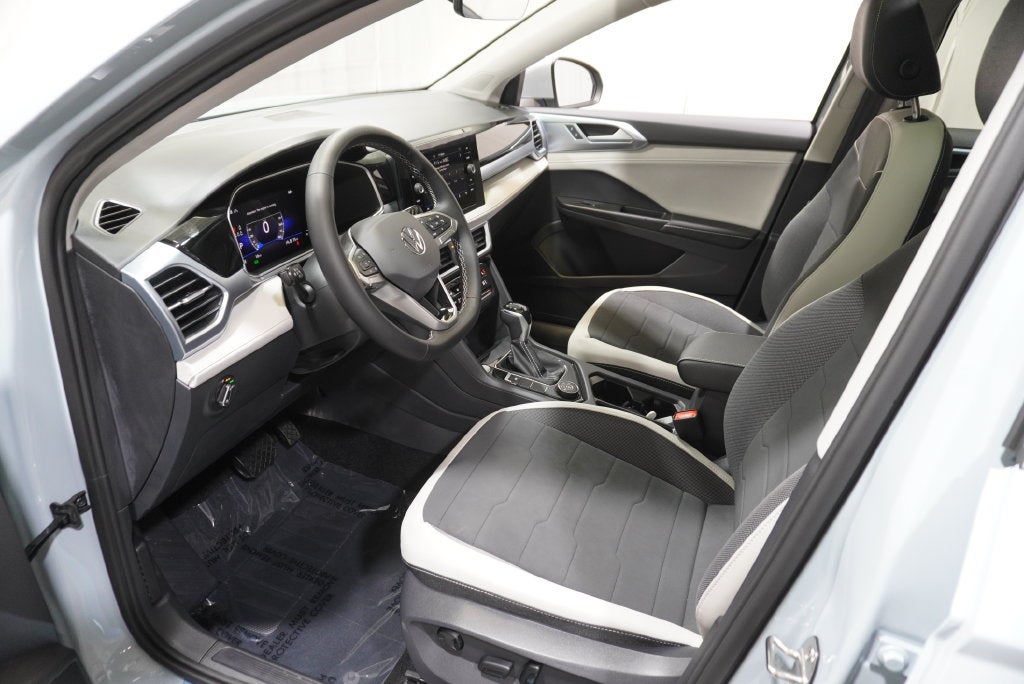 2027 Volkswagen Taos 1.5T SE