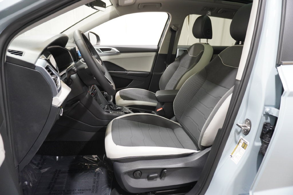 2027 Volkswagen Taos 1.5T SE