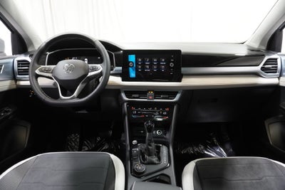 2027 Volkswagen Taos 1.5T SE