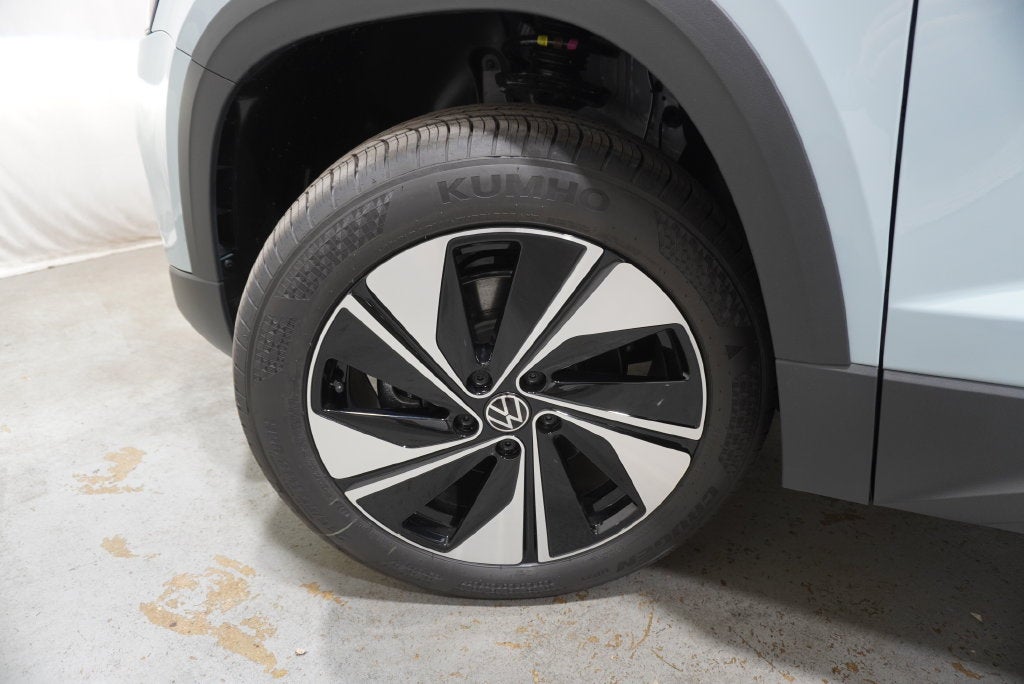 2027 Volkswagen Taos 1.5T SE