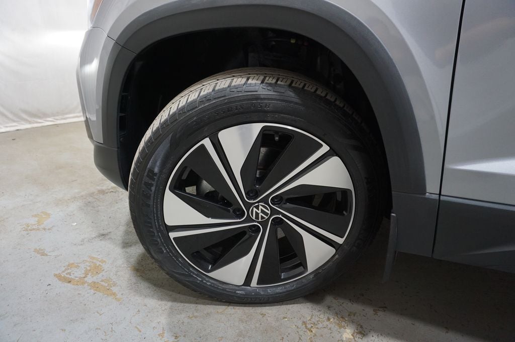 2024 Volkswagen Taos 1.5T SE