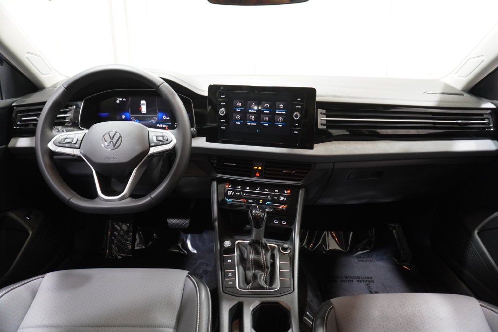 2025 Volkswagen Jetta 1.5T SE