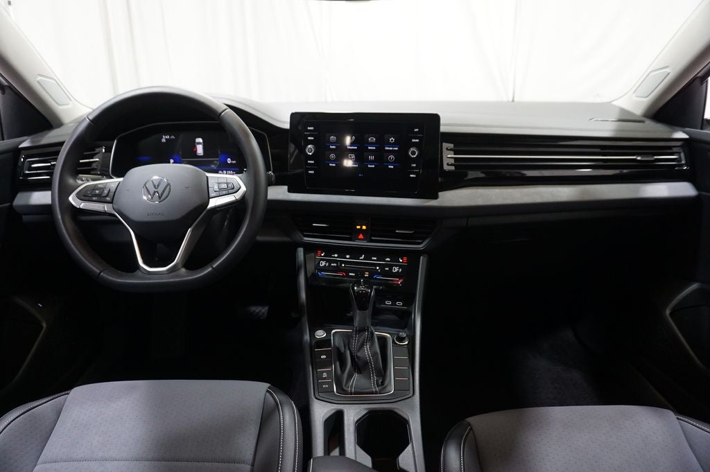 2025 Volkswagen Jetta 1.5T SE