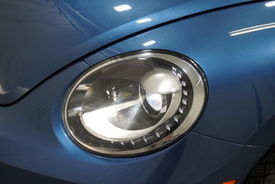2018 Volkswagen Beetle 2.0T SE