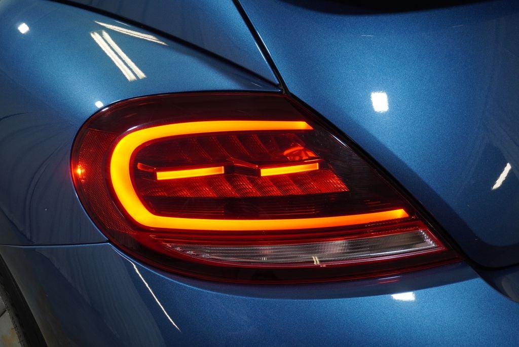 2018 Volkswagen Beetle 2.0T SE