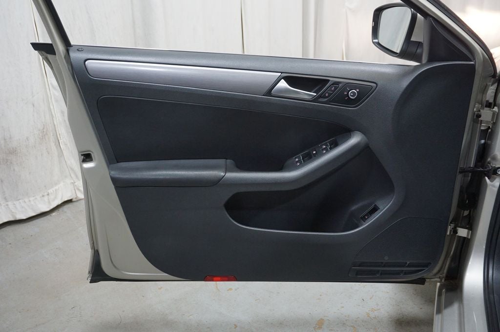 2013 Volkswagen Jetta SEL 2.5