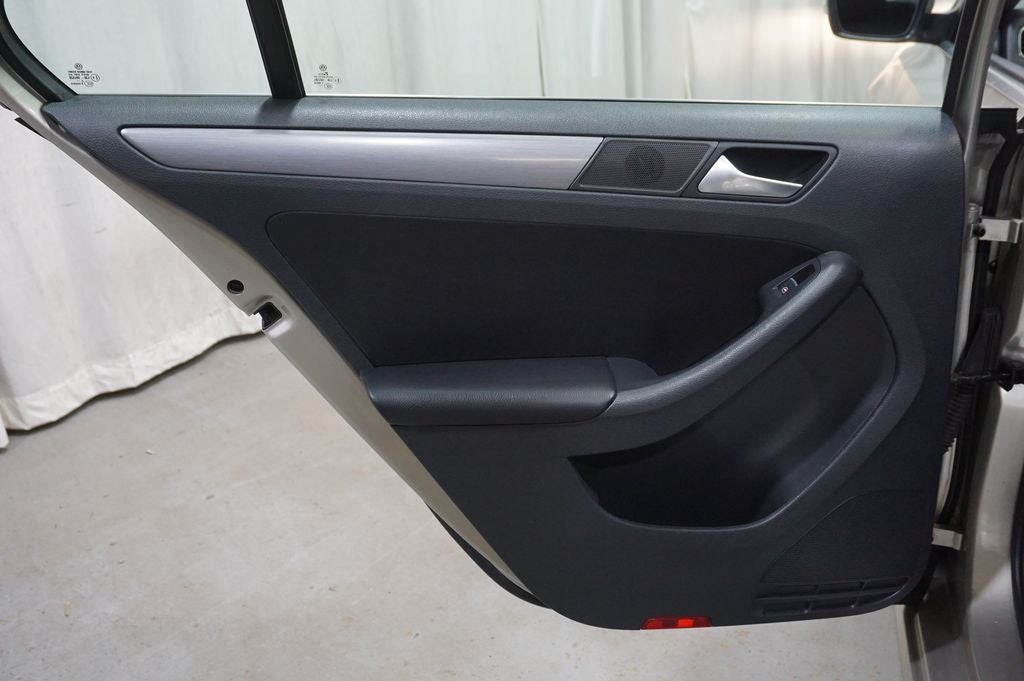 2013 Volkswagen Jetta SEL 2.5