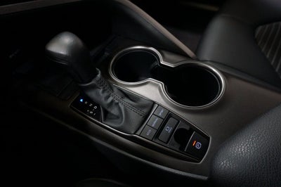 2023 Toyota Camry SE AWD