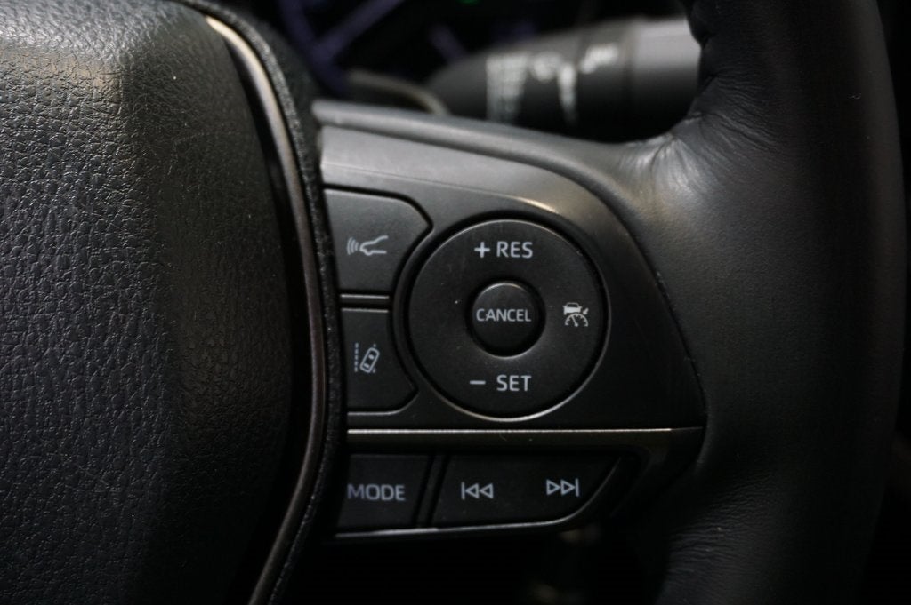 2023 Toyota Camry SE AWD