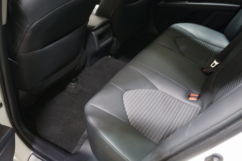 2023 Toyota Camry SE AWD