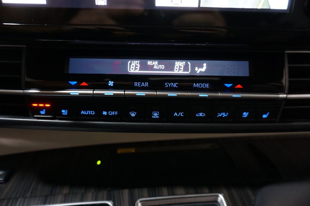 2023 Toyota Sienna Platinum 7 Passenger