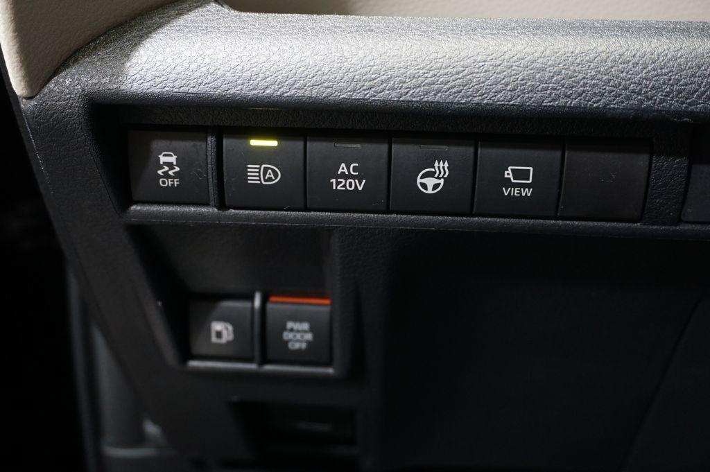 2023 Toyota Sienna Platinum 7 Passenger