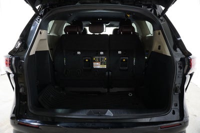 2023 Toyota Sienna Platinum 7 Passenger