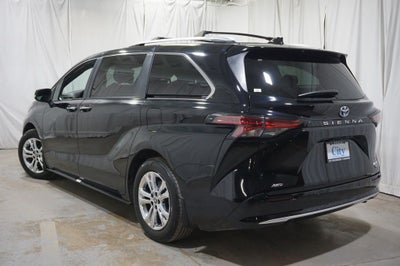 2023 Toyota Sienna Platinum 7 Passenger