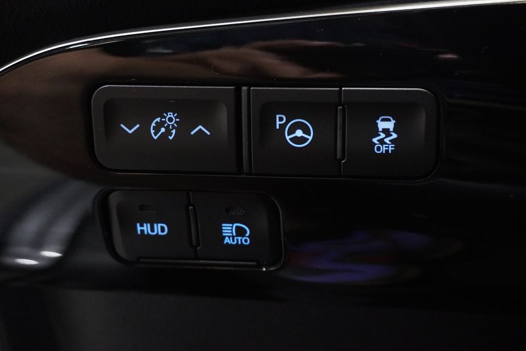 2022 Toyota Prius XLE AWD-e
