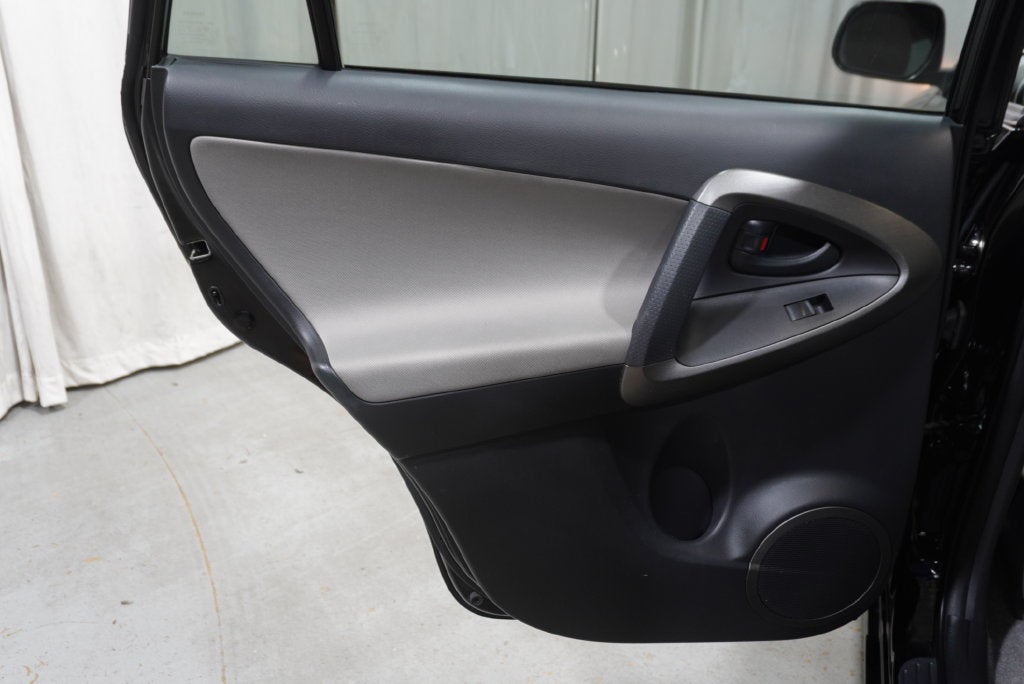 2009 Toyota RAV4 Base