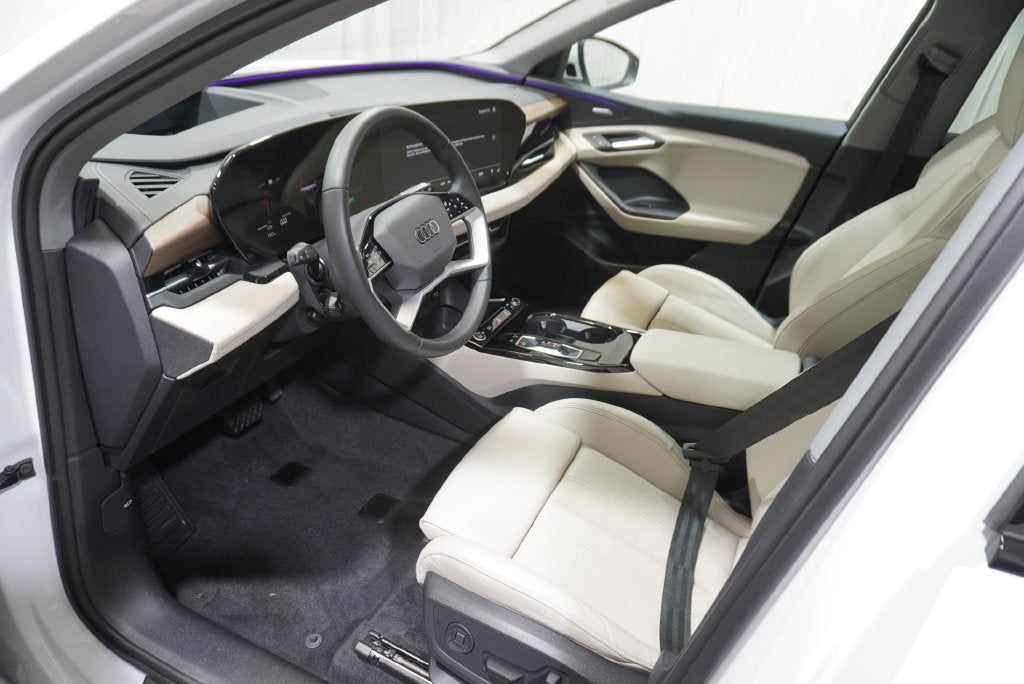 2025 Audi Q6 e-tron Premium Plus