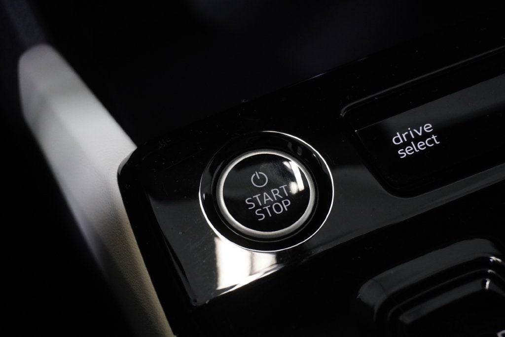 2025 Audi Q6 e-tron Premium Plus