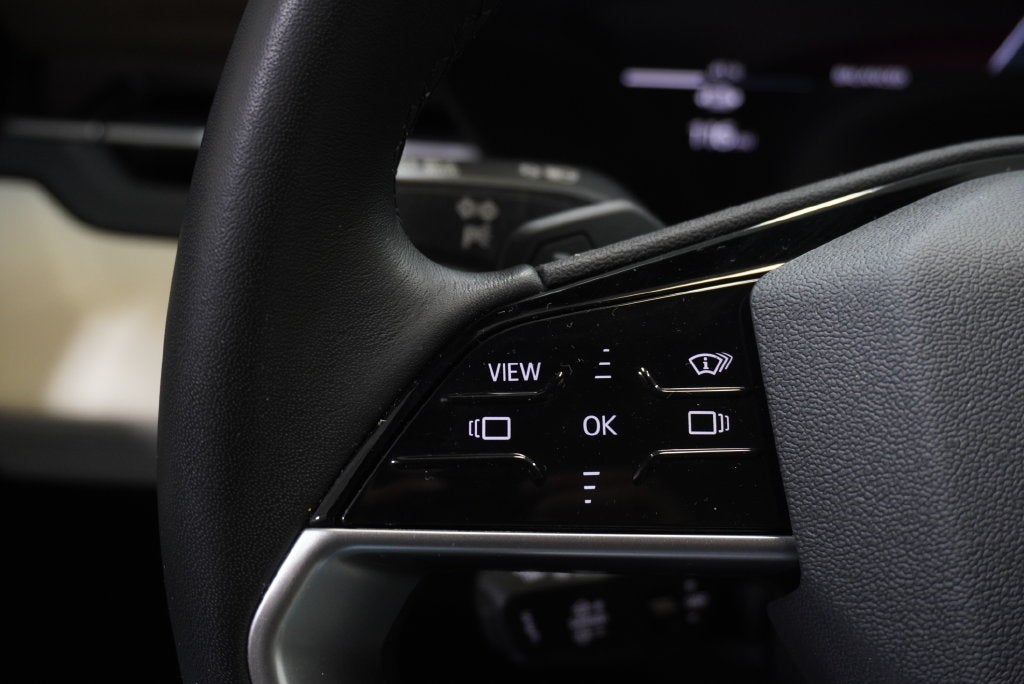 2025 Audi Q6 e-tron Premium Plus