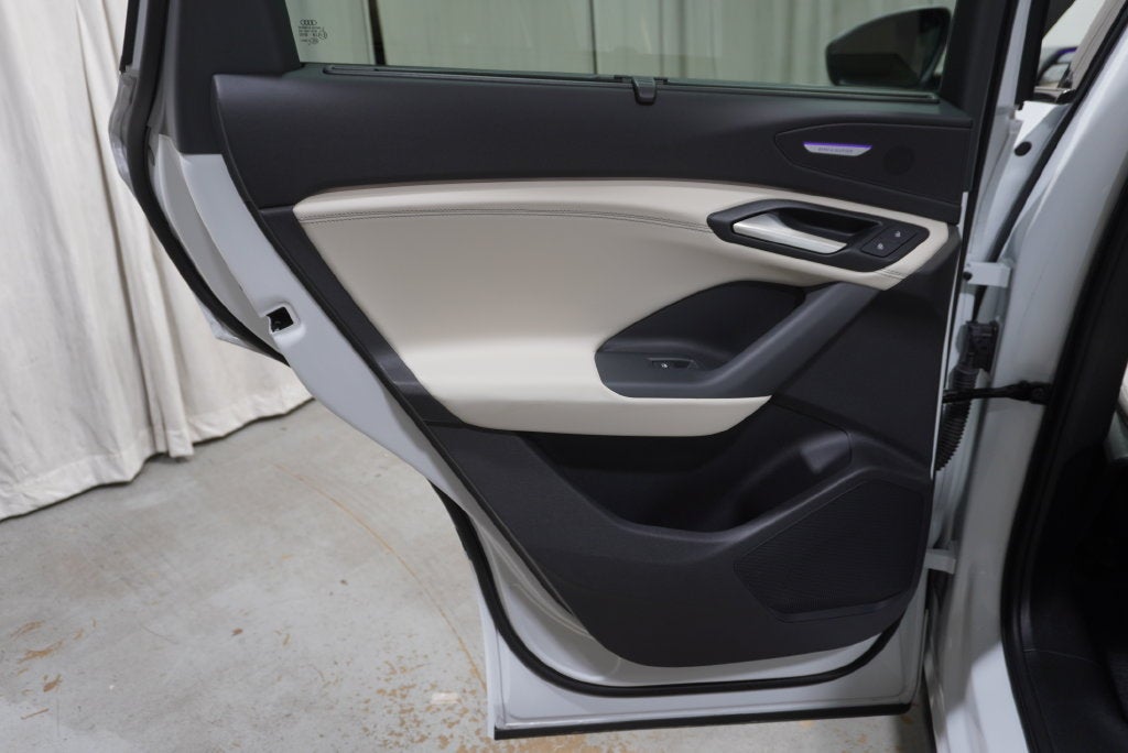 2025 Audi Q6 e-tron Premium Plus