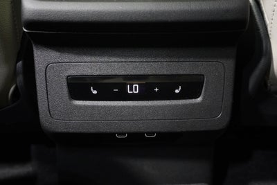 2025 Audi Q6 e-tron Premium Plus