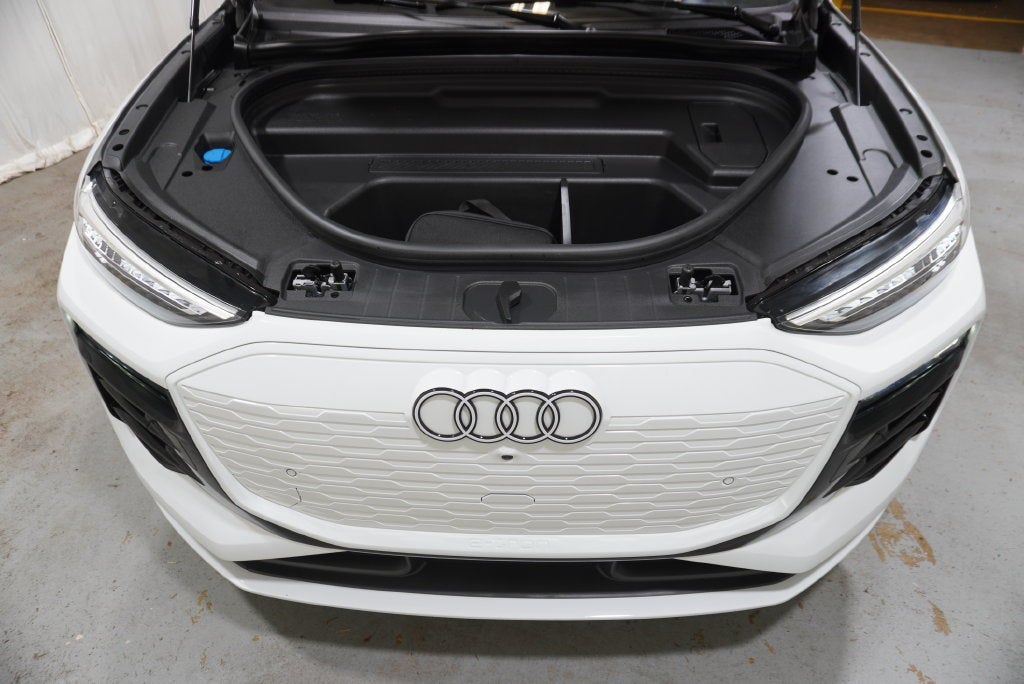 2025 Audi Q6 e-tron Premium Plus