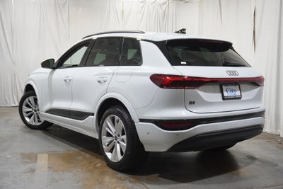 2025 Audi Q6 e-tron Premium Plus