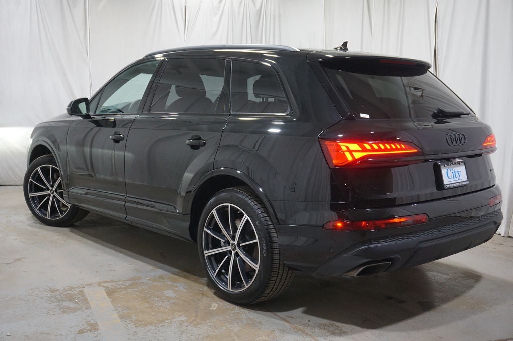 2025 Audi Q7 45 Premium Plus quattro