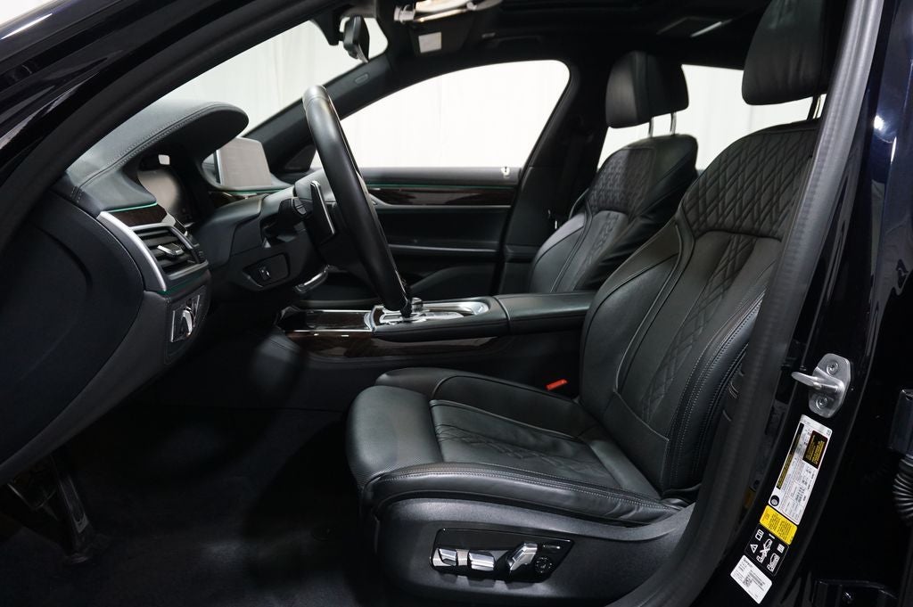 2022 BMW 7 Series 750i xDrive