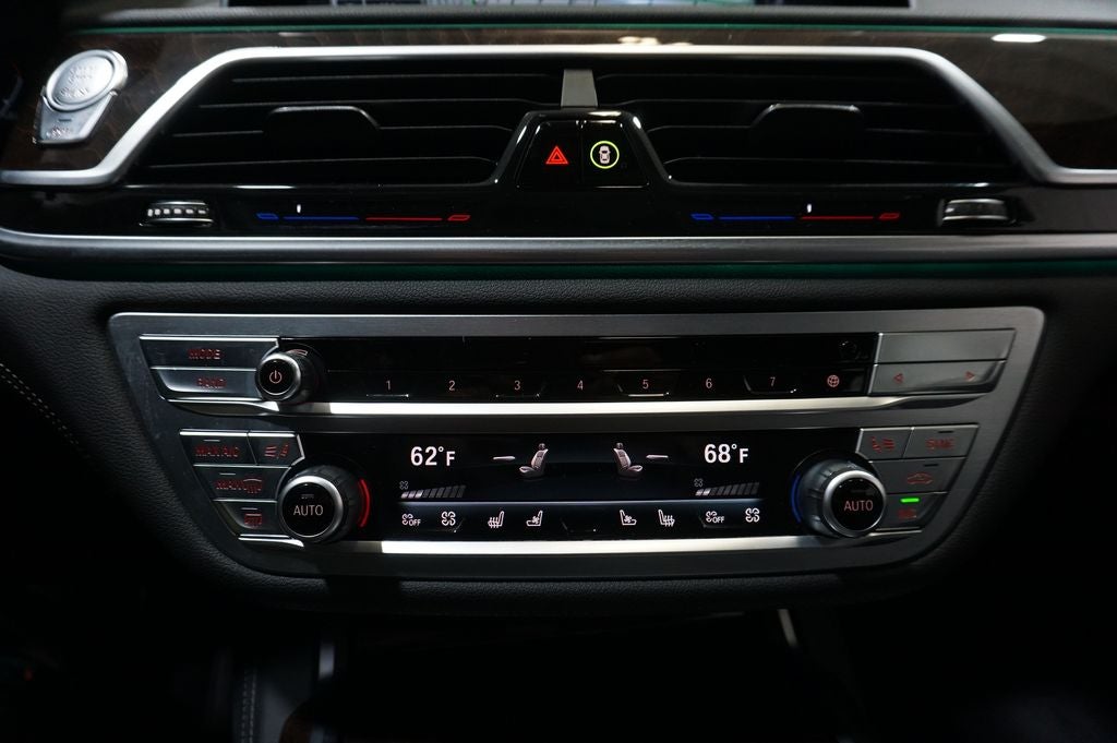 2022 BMW 7 Series 750i xDrive