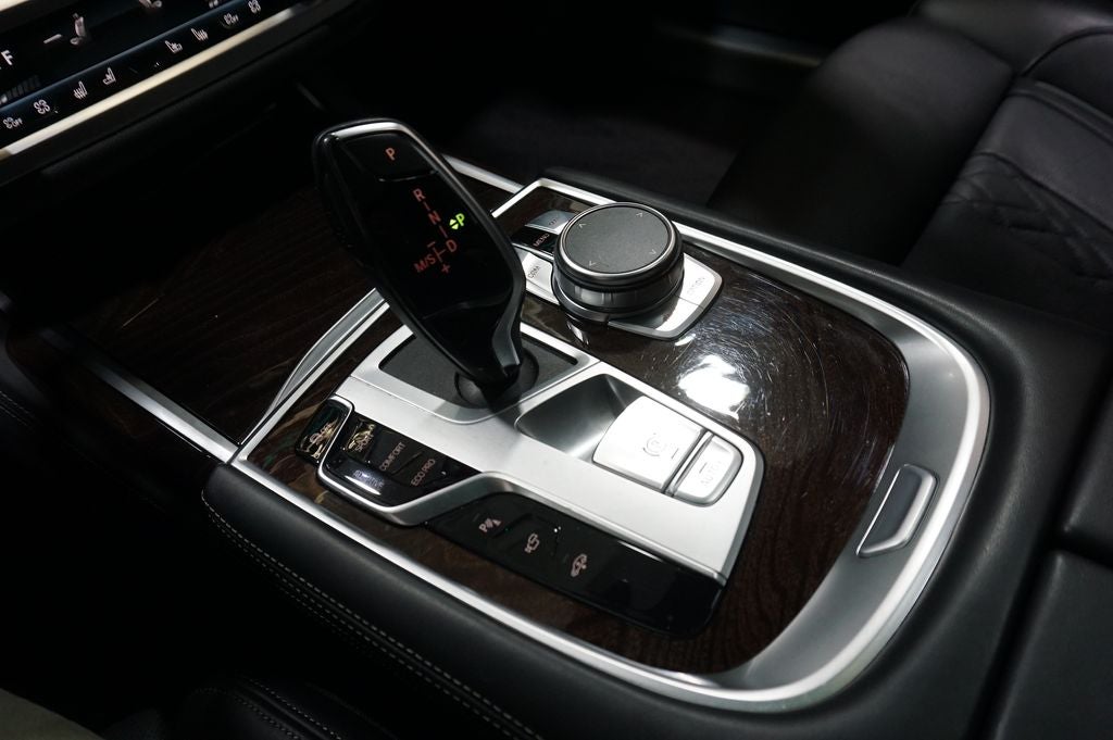 2022 BMW 7 Series 750i xDrive