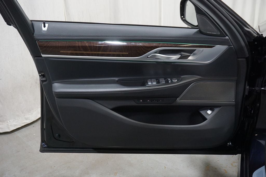 2022 BMW 7 Series 750i xDrive
