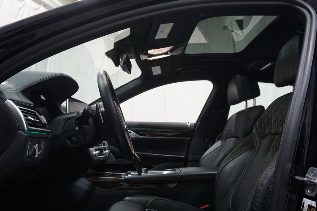 2022 BMW 7 Series 750i xDrive
