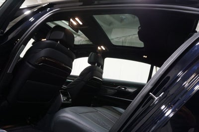 2022 BMW 7 Series 750i xDrive