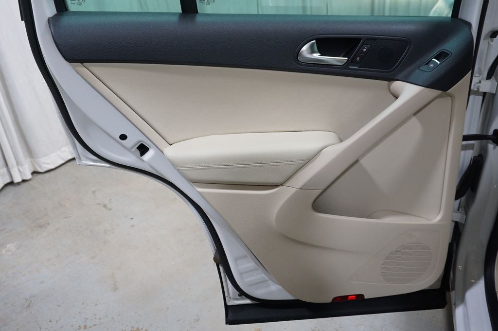 2011 Volkswagen Tiguan SE 4Motion