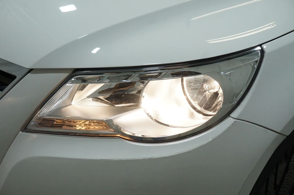 2011 Volkswagen Tiguan SE 4Motion