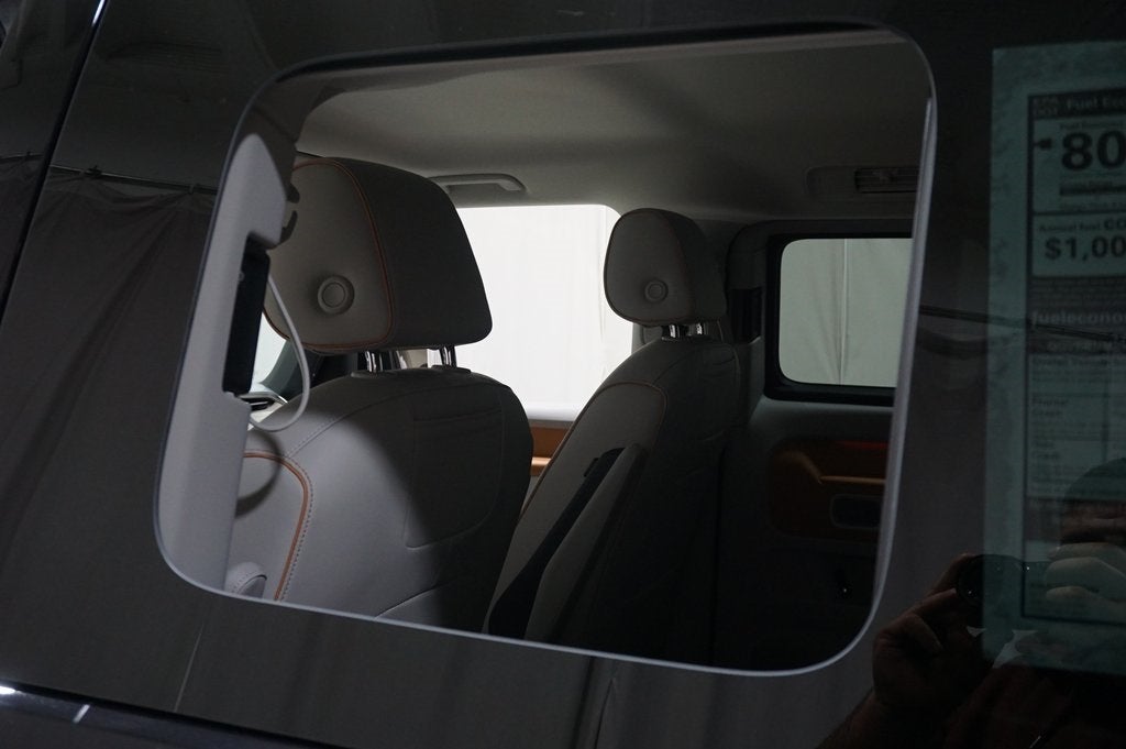 2025 Volkswagen ID. Buzz PRO S PLUS AWD