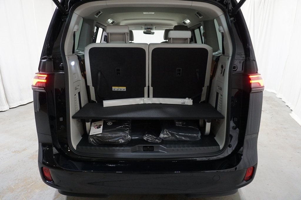 2025 Volkswagen ID. Buzz PRO S PLUS AWD