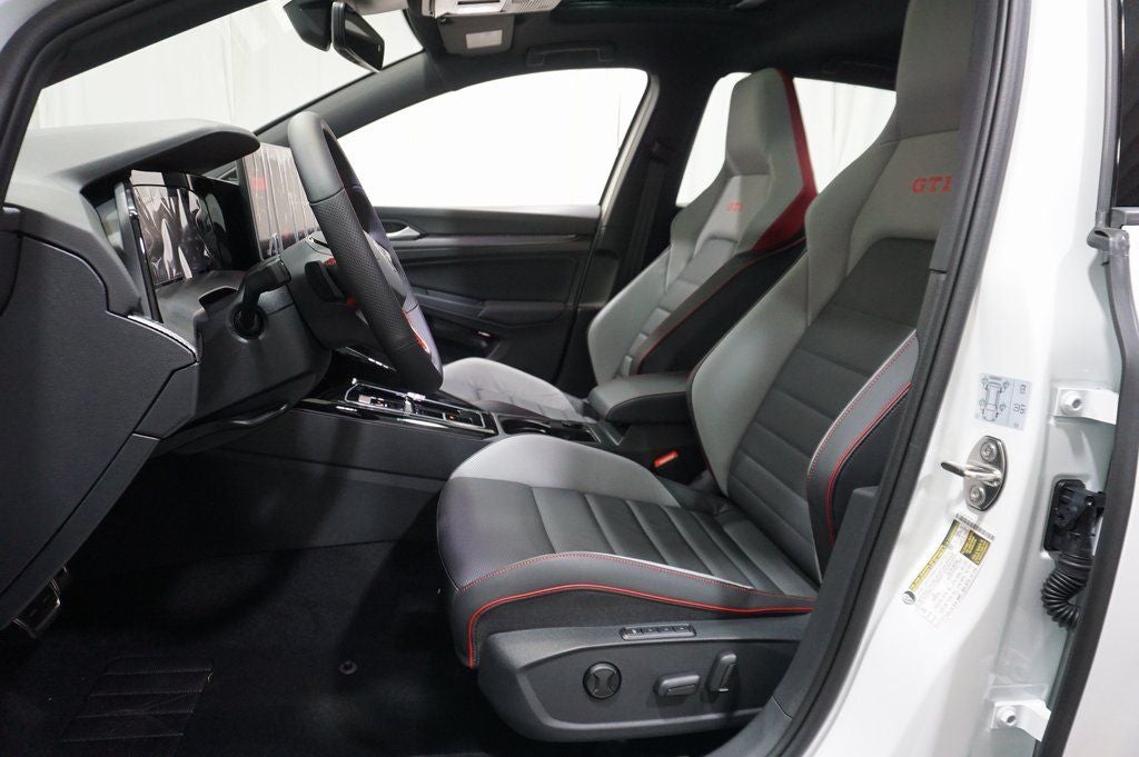 2025 Volkswagen Golf GTI 2.0T SE