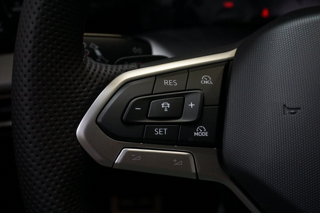 2025 Volkswagen Golf GTI 2.0T SE