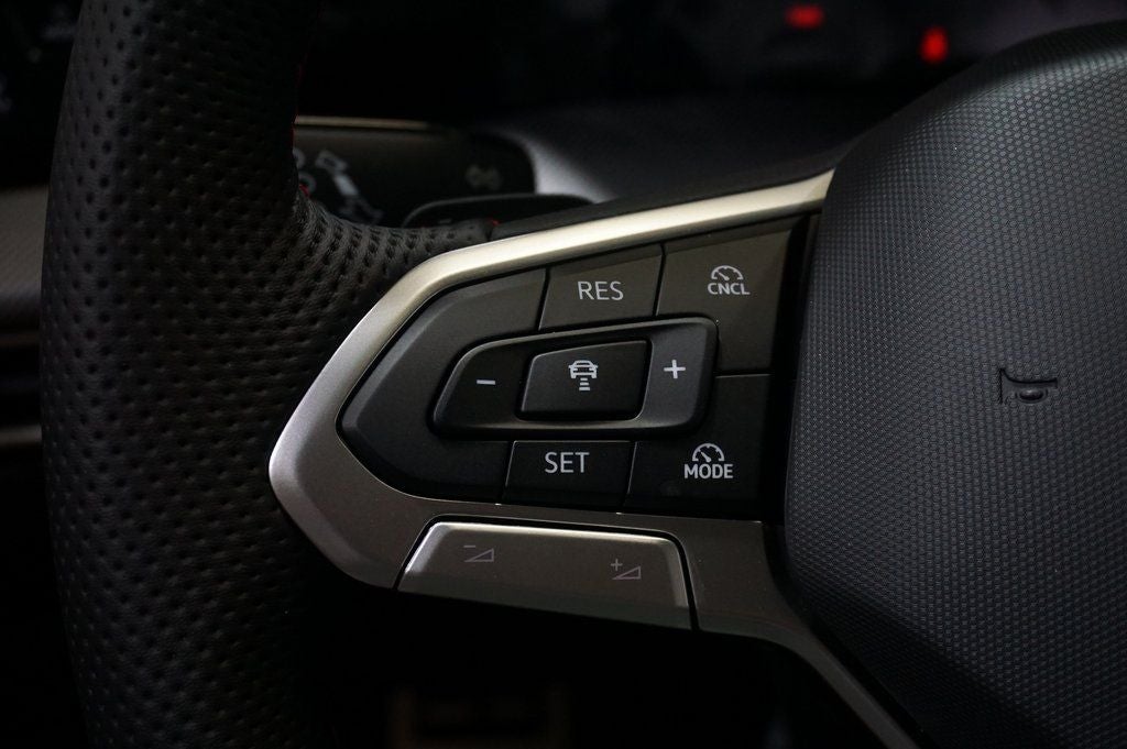 2025 Volkswagen Golf GTI 2.0T SE