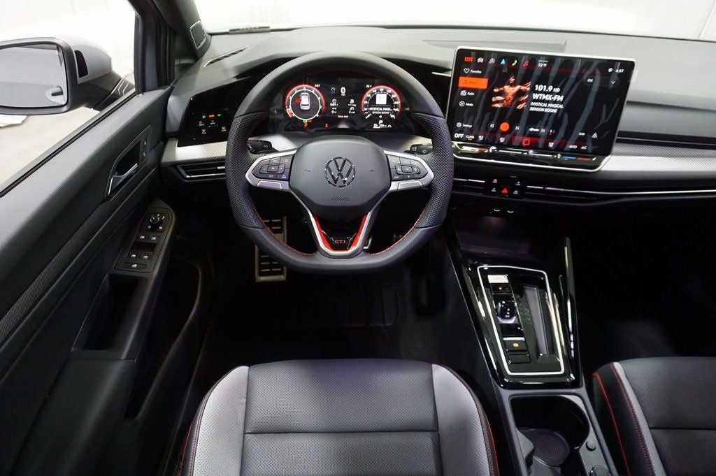 2025 Volkswagen Golf GTI 2.0T SE